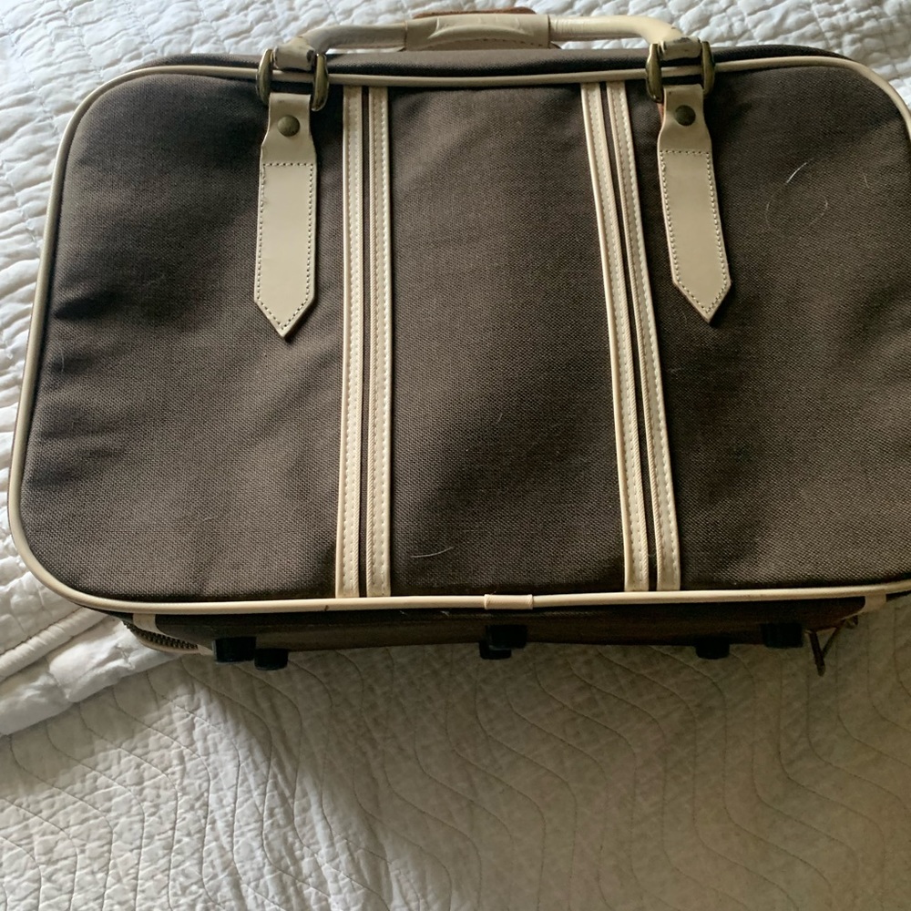 Vintage Lacoste by Lark carry on suitcase . - Picture 2 of 14